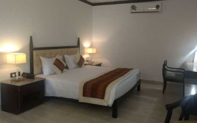Manu Maharani Resort Corbett
