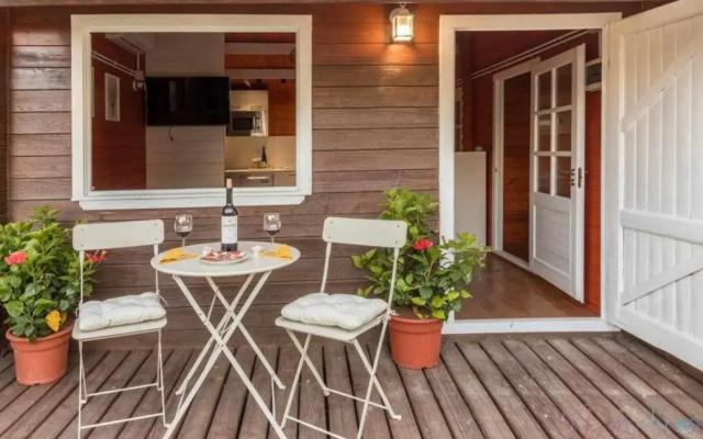 Bungalow espectacular garaje piscina y jacuzzi