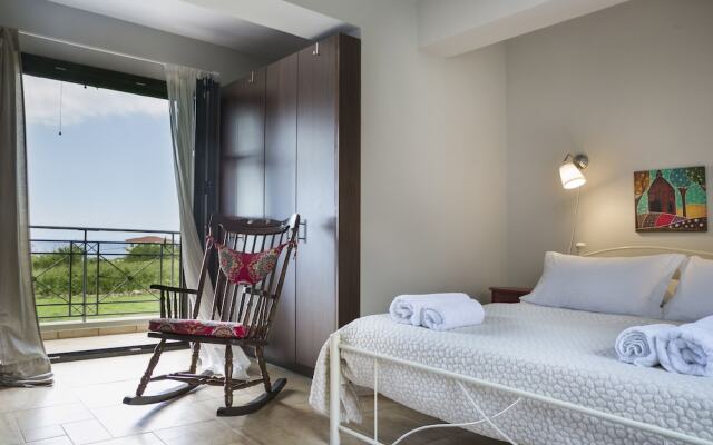 Filon Ktima Beachfront Upscale Villa