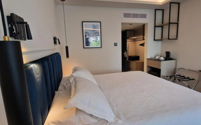 Отель Kapetanios Odysseia