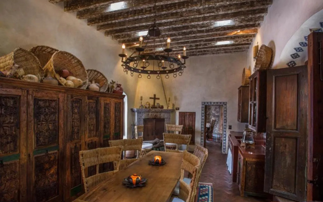 Hacienda Las Amantes