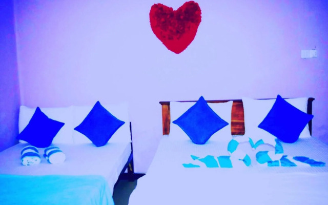 Gloriya Mathews Family Guest House