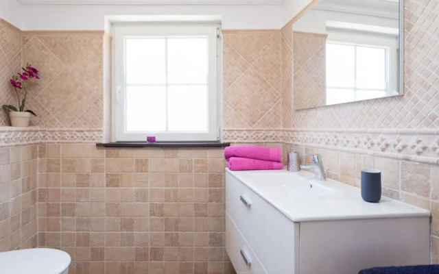Lovely Apartment in Arona