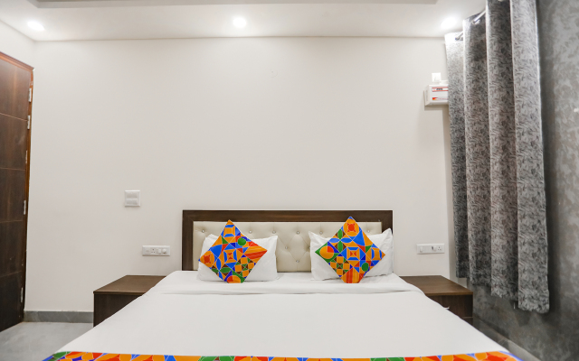 FabHotel Diamond