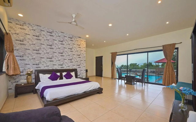 StayVista at Lake Mansion