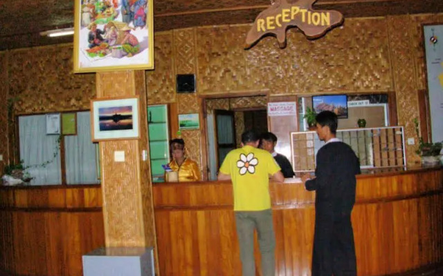 Golden Island Cottages Nampan Hotel
