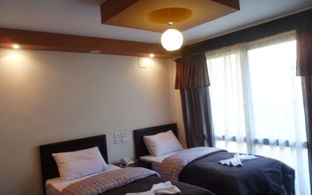 Mandarin Hotel