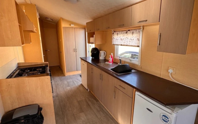 3 Bedroom, Side Gated Decking, Wifi, Pets Welcome