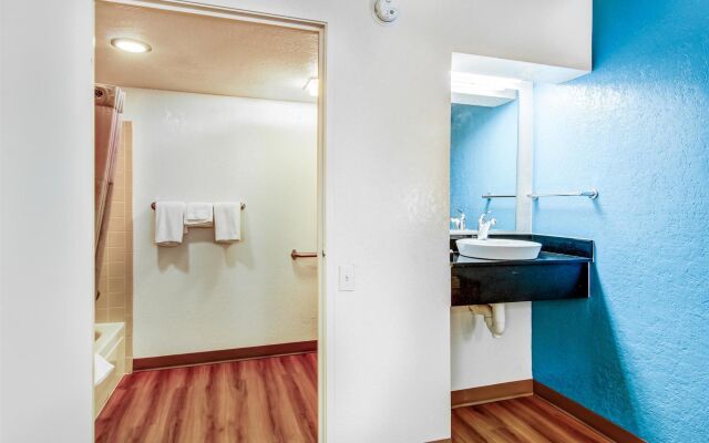 Red Roof Inn Bridgeton