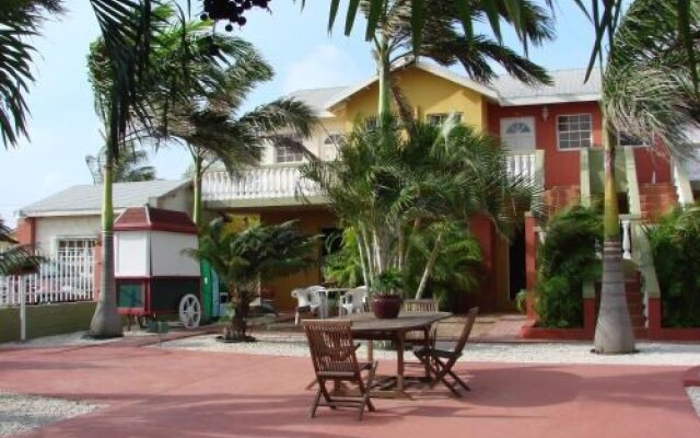 Cunucu Villas Aruba Tropical Garden Apartments