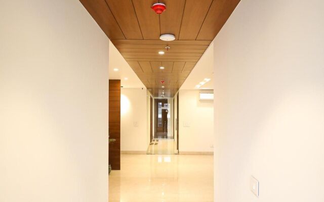 Fabhotel La Paz Stay B&B