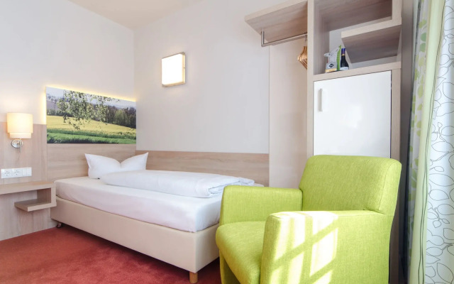 Garden Hotel