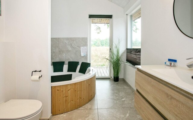 12 Person Holiday Home in Millinge