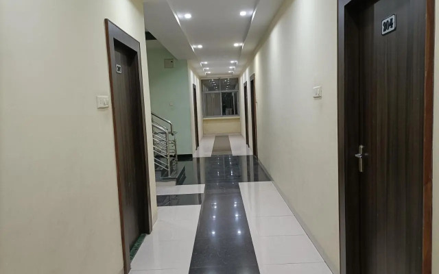 Hotel Paradise Residency