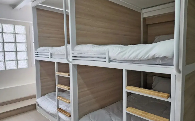 Reezq Hostel