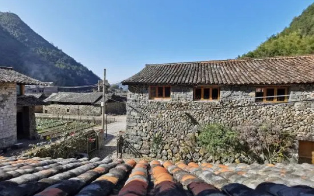 Qingtian Kaokeng Ancient Village Tianyuan Weishe Homestay