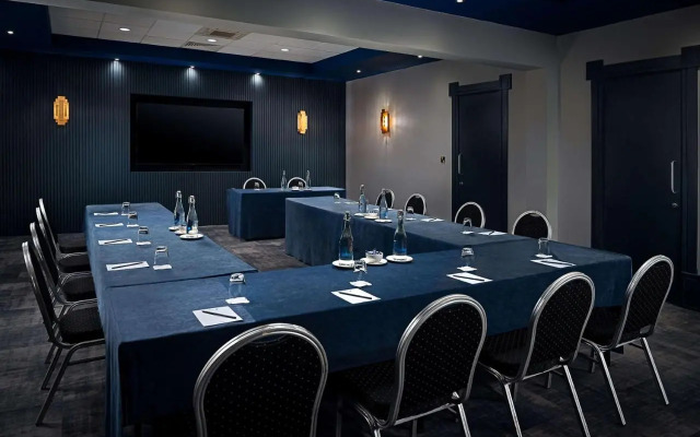 Radisson Sas Hotel And Spa