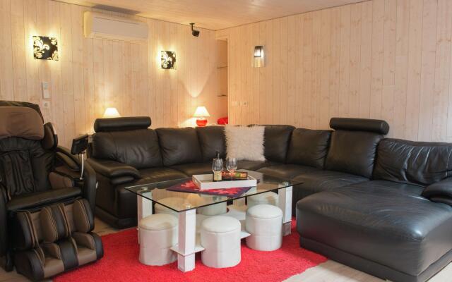 Beautiful Apartment in Spa Belgium with Hot Tub