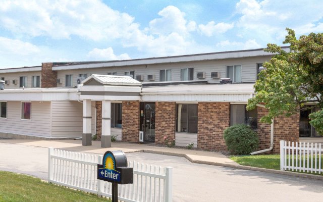 Days Inn by Wyndham Fond du Lac