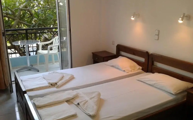Litsa Mare apartments