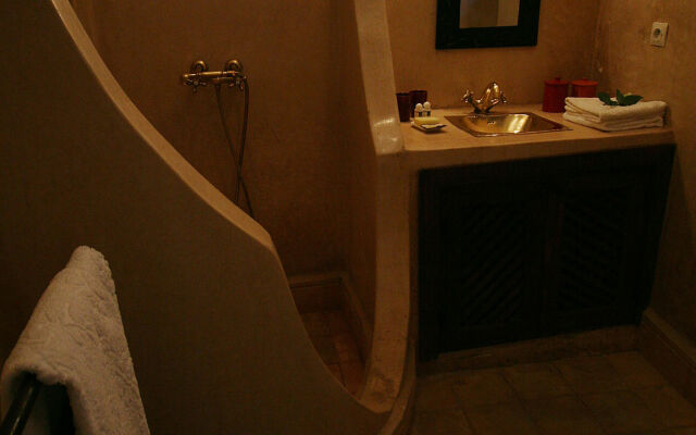 Riad Elixir