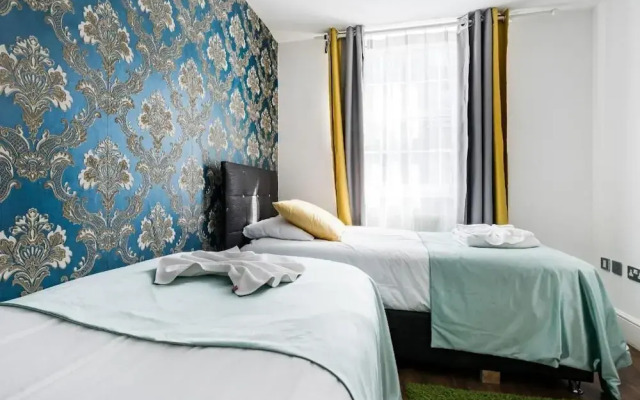 London Homes - Aldgate Flats