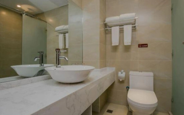 Guofang Hotel