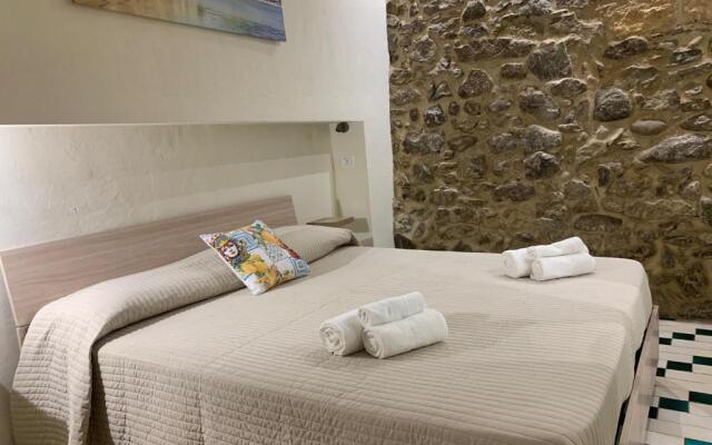 Vitrani's house apartments Cefalù