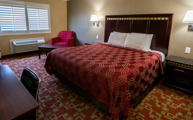 Econo Lodge Inn & Suites Fallbrook Downtown
