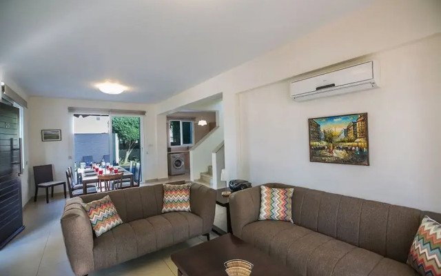 Beautiful Villa With Private Pool, Paralimni Villa 1241