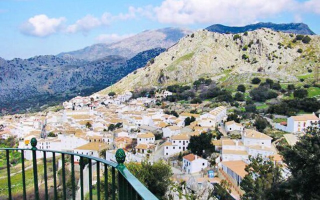 House With 2 Bedrooms in Benaocaz, With Wifi