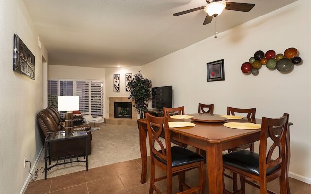 Royal Palm Condo 2 BR by Casago