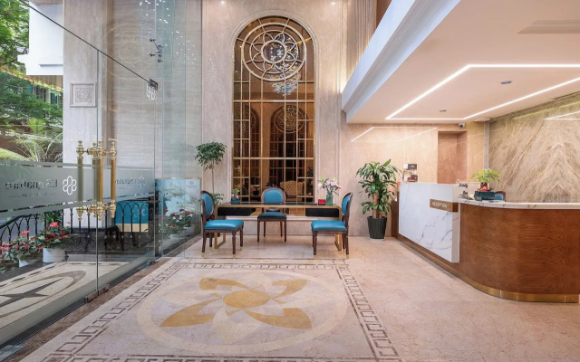 L’Signature Hanoi Hotel – Lobby – Hanoi