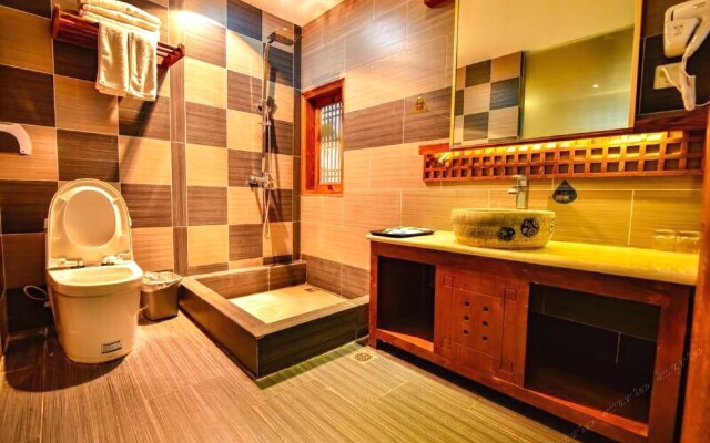Lijiang Yungeju Inn