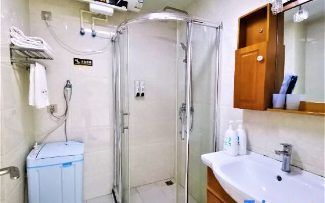 Dalian south China Plaza Hotel apartment