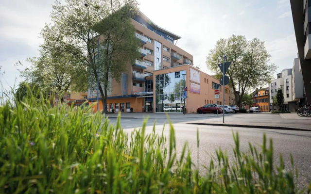 ates Hotel Straßburg - Kehl