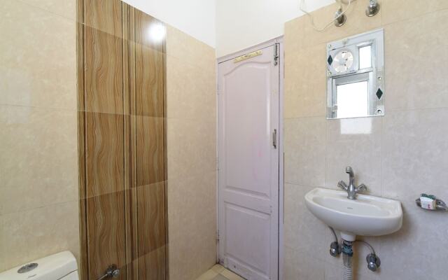 OYO 12826 Hotel Himgiri
