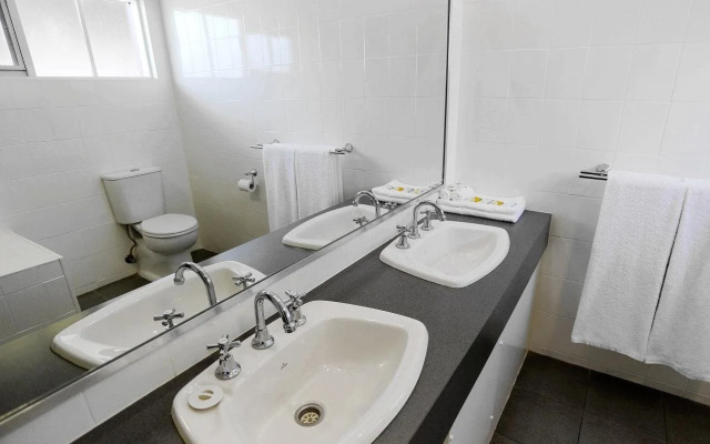 Quality Hotel Melbourne Airport