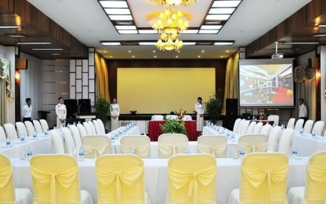 Maritime Hotel