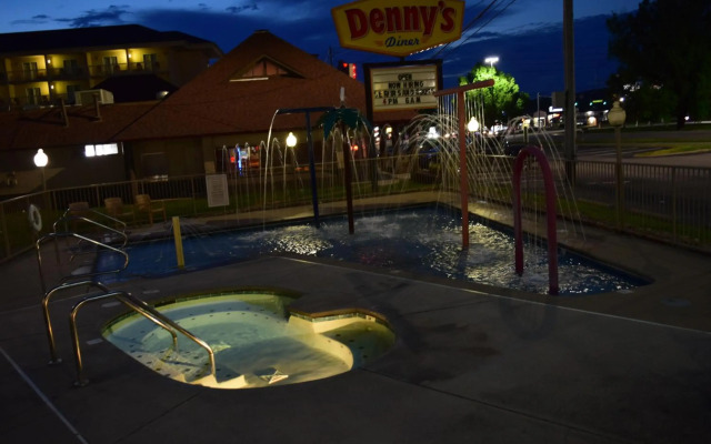 Quality Inn And Suites Dollywood