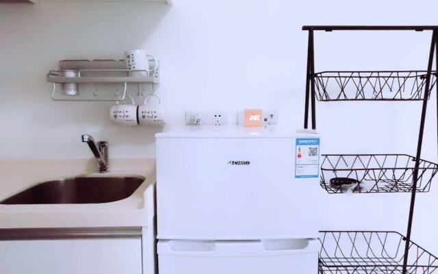 White Cloud Apartment