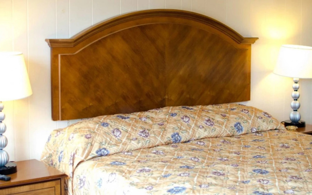 Lee High Inn