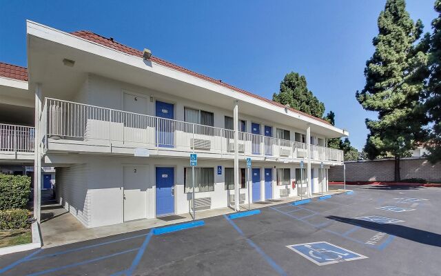 Motel 6 San Jose, CA - South