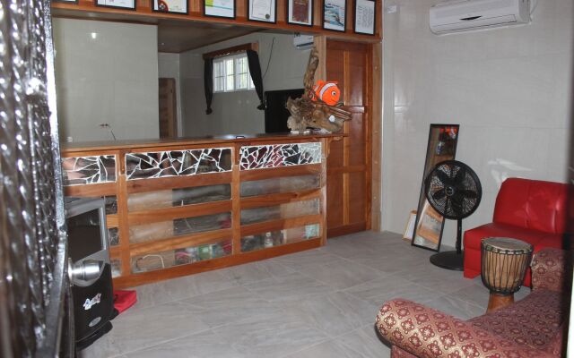 Bachelor Inn Hotel