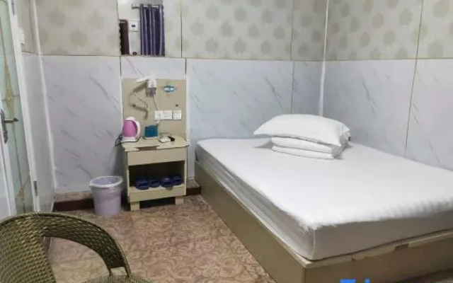 Xinyang Xinyue Hotel