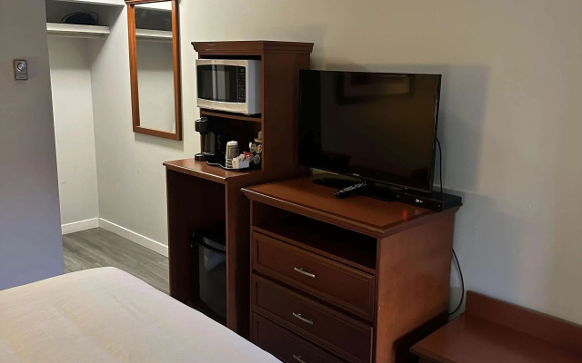 Travelodge by Wyndham Langley