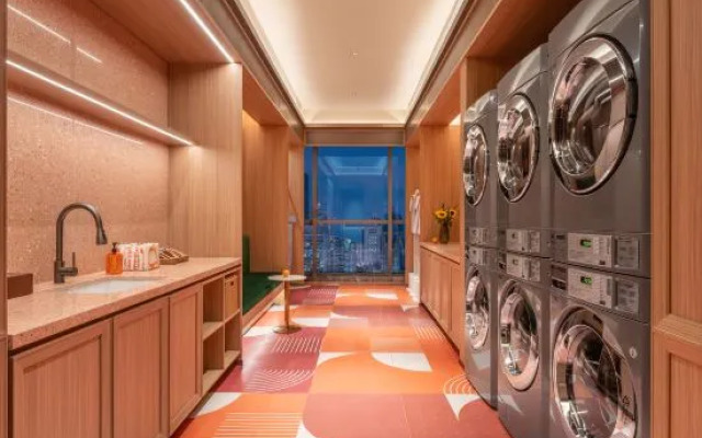 Orange Hotel (Hefei South Railway Station Central Park)