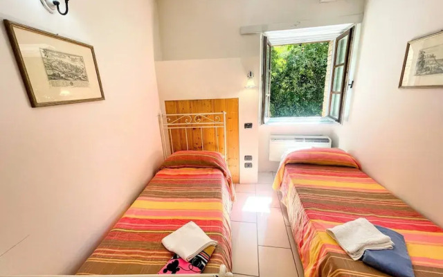 Spoleto Poolside - Sleeps 24