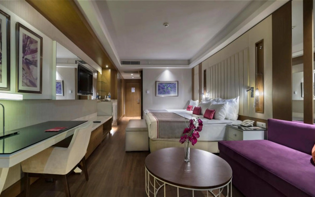 Trendy Lara Hotel