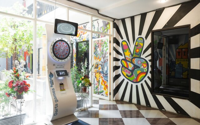 Urban 18 by OYO Rooms